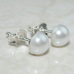 Galaxy Queen !! White Pearl 925 Sterling Silver Earring