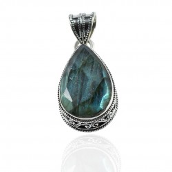 Pear Shape Labradorite Gemstone Pendant Solid 925 Sterling Silver Handmade Oxidized 925 Stamped Silver Jewelry