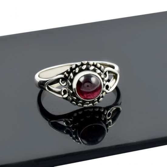 Red Garnet Gemstone Ring Handmade Solid 925 Sterling Silver Ring Oxidized 925 Stamped Silver Ring Jewellery