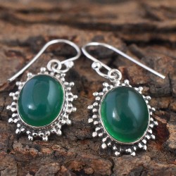 Connatural Green Onyx Oval Shape Cabochon Silver Earring
