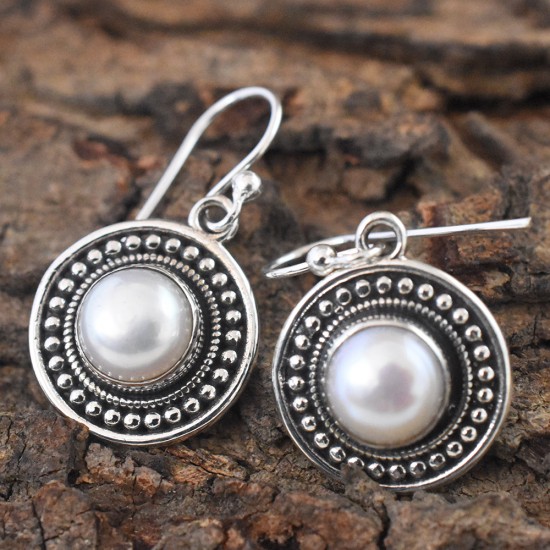 Mother Nature Pearl Round cabochon 925 Sterling Silver Earring