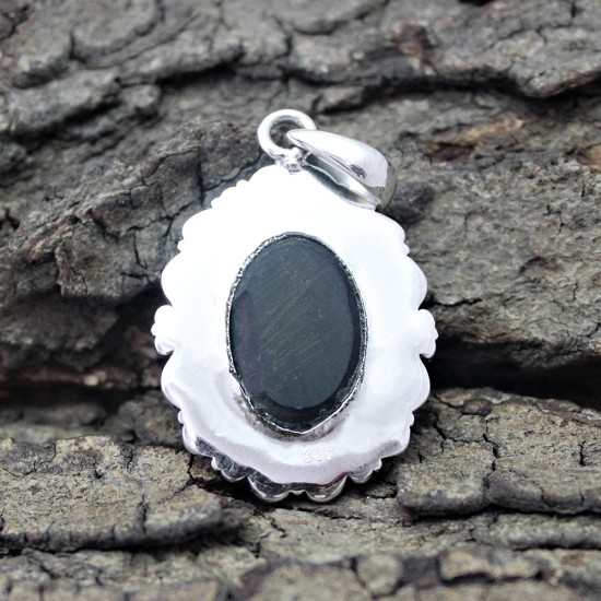 Attractive Black Onyx Cut Stone Silver Pendant