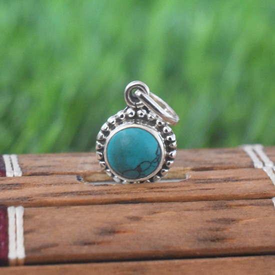 Simple Hearted Green Turquoise round Gemstone 925 Silver Pendant !!