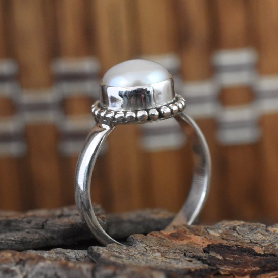 Beautiful Pearl Cabochon 925 Sterling Silver Ring