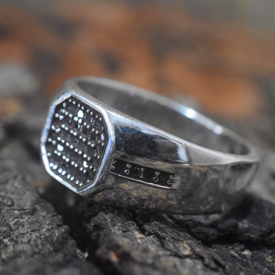 Unique Plain Silver Desinger Ring