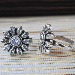 Beautiful  Flower Shape White C.Z Stone 925 Sterling Silver Toe Ring
