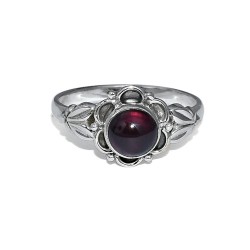 Alluring Red Garnet 925 Sterling Silver Handmade Ring Jewelry