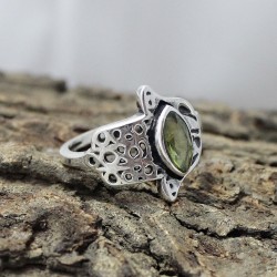 Really Exceptional !! Peridot Gemstone 925 Sterling Silver Beautiful Ring