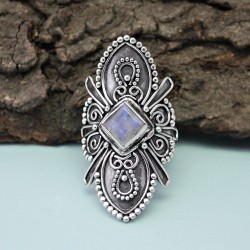 In Fashion !! Rainbow Moonstone 925 Sterling Silver Ring
