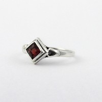 Beautiful Red Garnet 925 Sterling Silver Handmade Ring Jewelry Birthstone Ring Jewelry