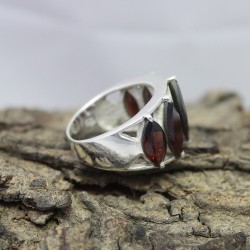 Fresh Looking Marquise Shape Red Garnet 925 Sterling Silver Ring