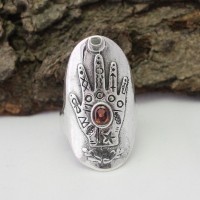 Completed Night !! Attractive Red Garnet 925 Sterling Silver Ring
