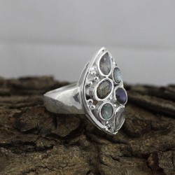 Unique !! Black Rainbow Labradorite Gemstone Silver Jewelry Ring