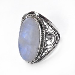 Gorgeous Rainbow Moonstone 925 Sterling Silver Ring Jewelry