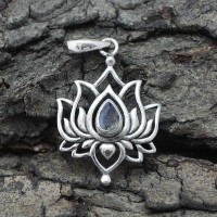Graceful Labradorite Lotus Shape 925 Sterling Silver Pendant Jewelry
