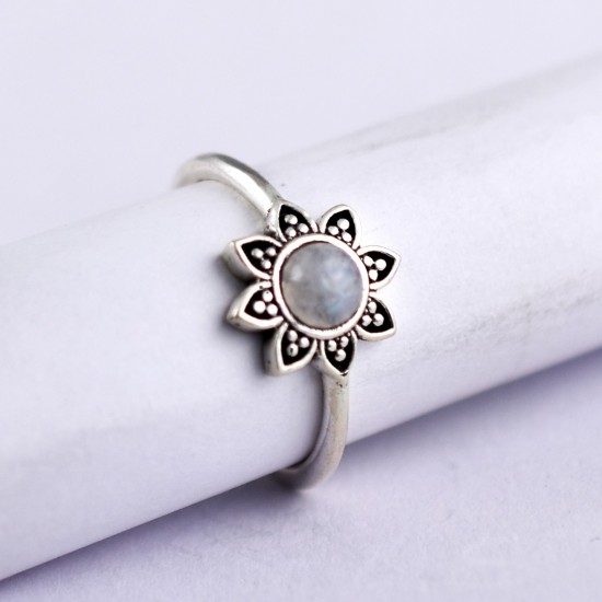 Rainbow Moonstone Ring Round Faceted Gemstone 925 Sterling Silver Boho Ring Wedding Band Oxidized Silver Jewellery