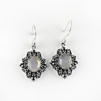 A Prefect Way !! White Rainbow Moonstone 925 Sterling Silver Earring
